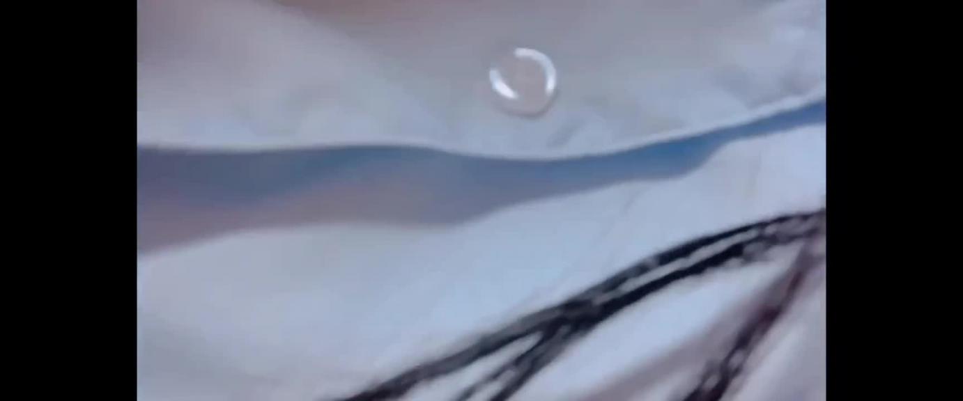 JK少女白嫩嫩的皮肤真的让人发狂 预览截图 9