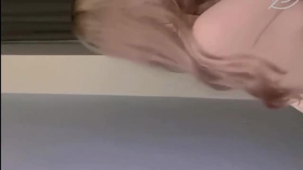 小嫂乱伦】家有迷人小嫂_终于得到极品白虎小嫂 主动求操后入爆 预览截图 9