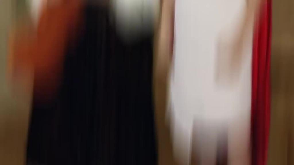 小鹏奇啪行第一季 第2集 芭堤雅风月街!钢管舞女郎与神秘BOSS的故事 预览截图 1