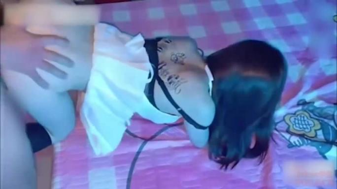 童颜巨乳,ktv包间灯光下的淫秽 预览截图 9