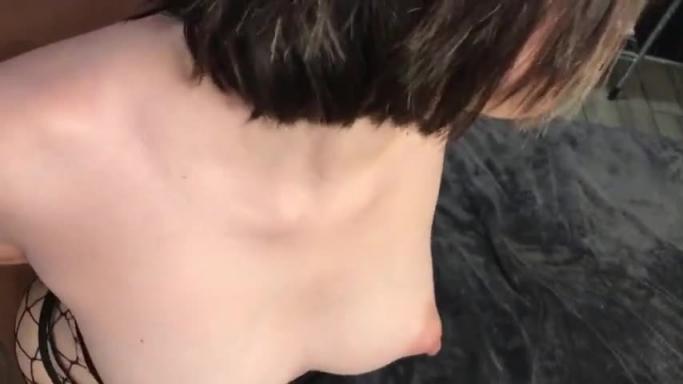 淫妻少妇上门服务见面才满意给钱 还同意拍视频 预览截图 10