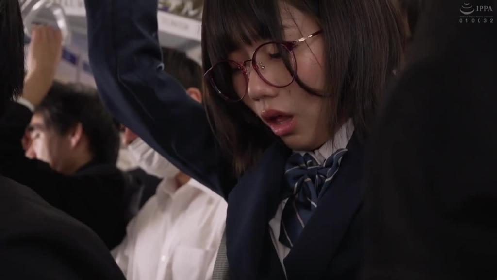 可以听见内心声音的电车痴汉!啊啊!不要!拜託!不要停下来!已经快要高潮了…(※内心声音)可以听见被痴汉受害者女性内心声音的电车痴汉…3 HUNTC-377 预览截图 10