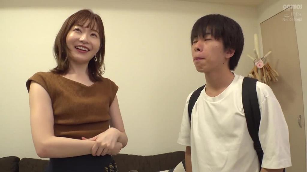 素人妻只带一个保险套来到一般大学生家里一天只做爱一次还不满足在住宿期间两次被内射的骑乘位摇晃巨乳的淫靡妻子 真理 33歳 HAWA-343 预览截图 2