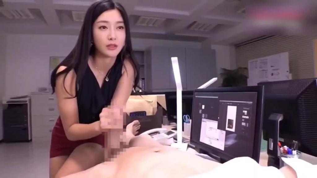 AI换脸明星-秦岚女上司勾引男下属中☞关注🌷主页更精彩🌷 预览截图 9