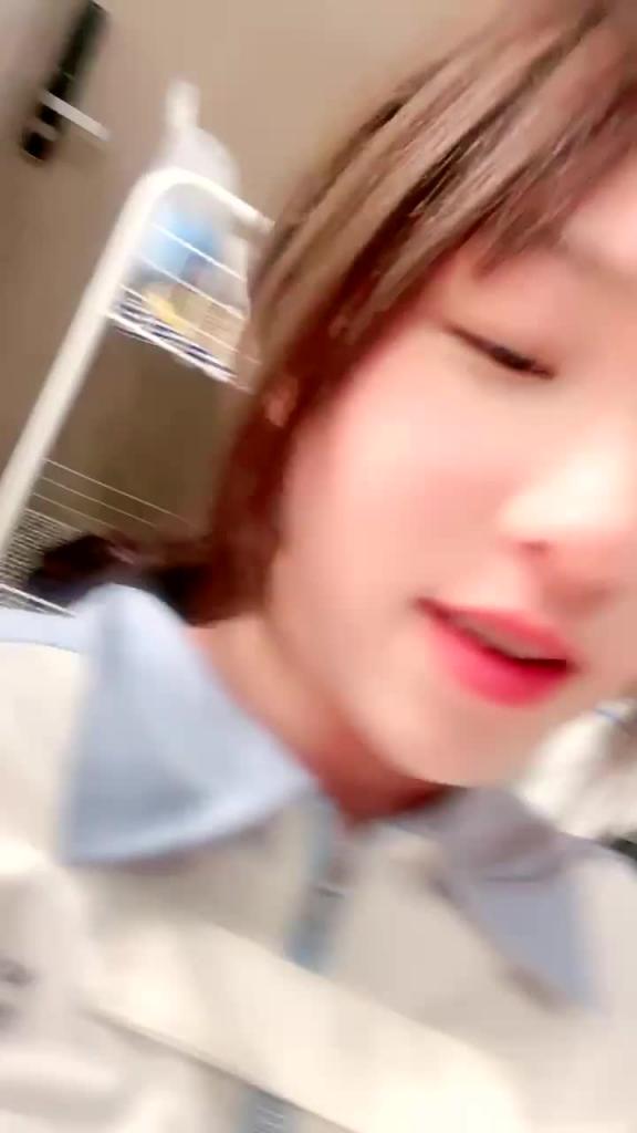 长相清纯小妹直播露出 预览截图 6