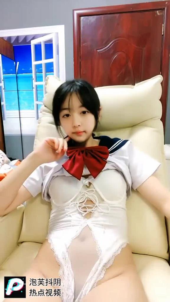 《清纯可爱邻家妹妹!》 预览截图 3