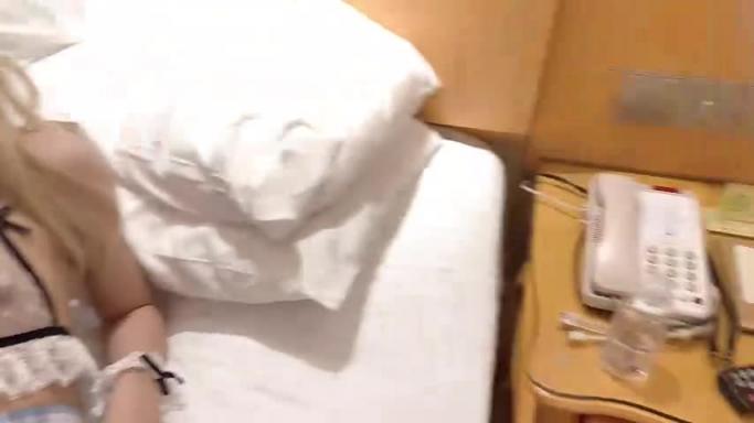 眼镜娘小可爱露脸小可爱穿上小情趣服务哥哥 小闷骚的反差婊喜欢吗哥哥 高颜值美女多镜头特写片段集合 预览截图 1