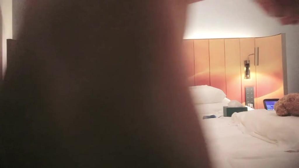 【勾搭少女】清纯00后萝莉学生妹、清纯乖巧_粉嫩娇躯暴力抽插 预览截图 3