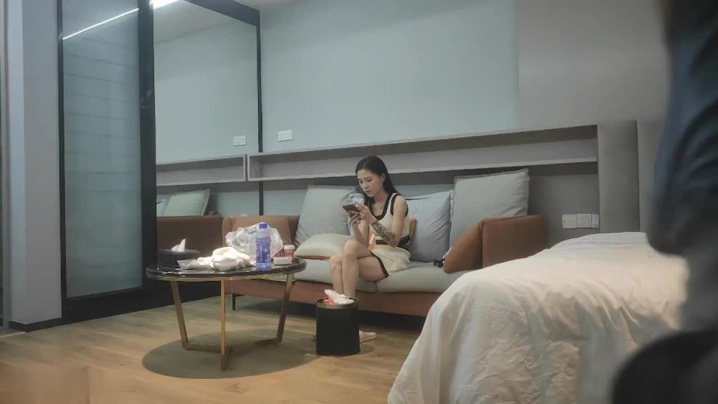 【苗条美艳】反差外围不给亲金主一怒操崩溃 预览截图 12