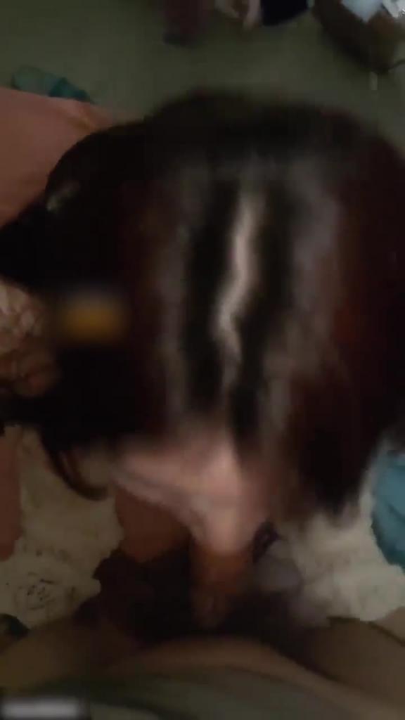 门事件 母狗曝光虽然已经成他人妻 但是丝毫不妨碍她在我胯下吃鸡呻吟 预览截图 10