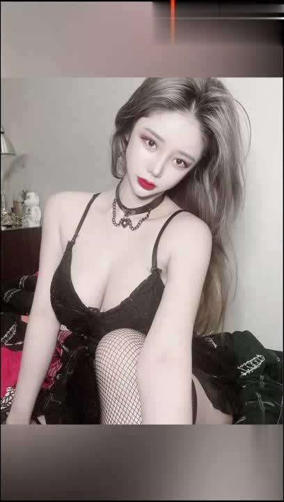 女神悠悠私拍流出 预览截图 2