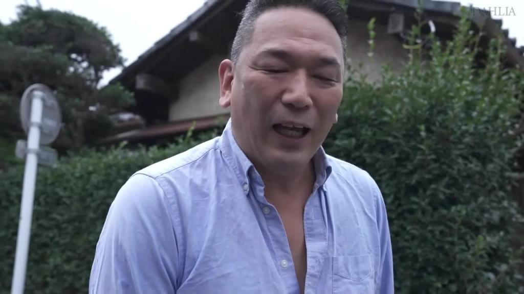 法事返乡的妻子被自豪大肉棒的哥哥们巨根穴兄弟4P轮姦肚烂勃起停不下…友田彩也香 DLDSS-155 预览截图 1