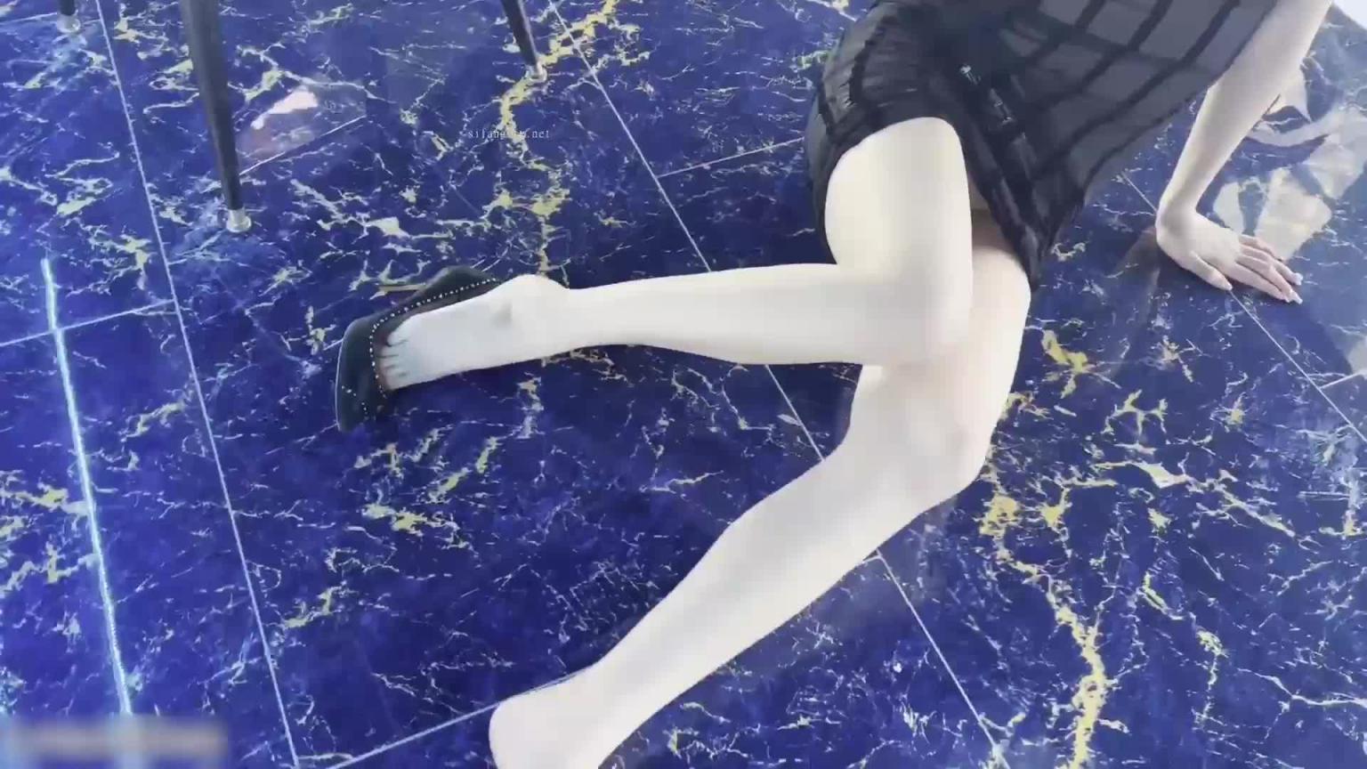 阿朱 酒吧喝醉捡尸,结果竟然有贞操裤 预览截图 3