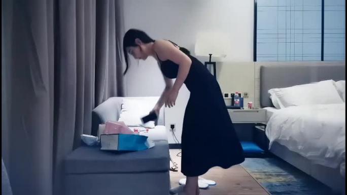 99年实习女护士邻居家的小妹 预览截图 1