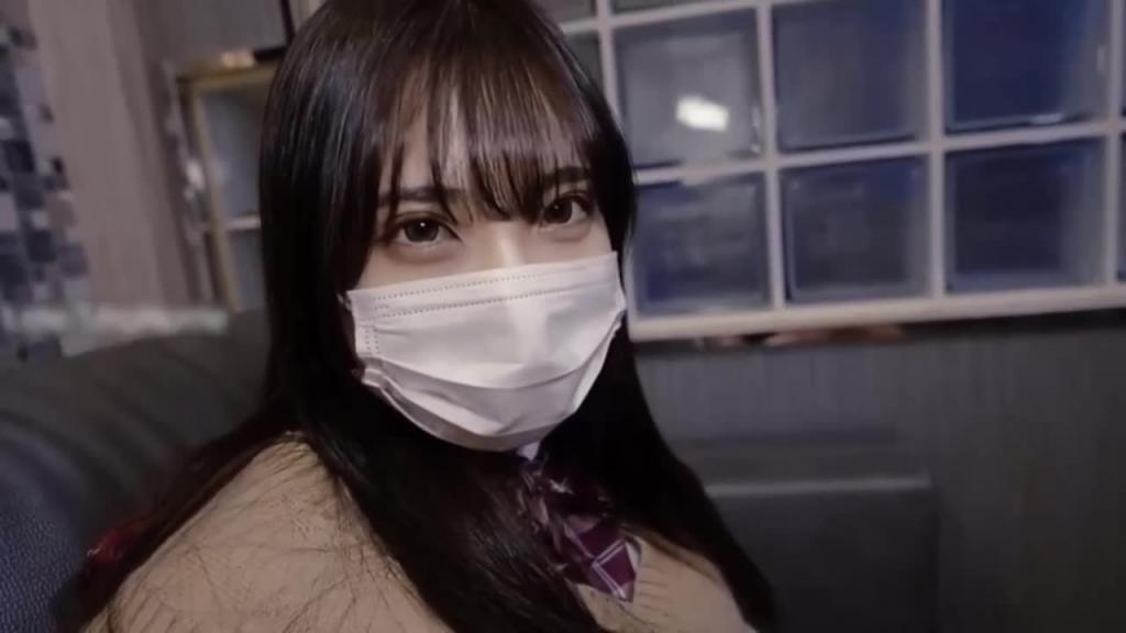 jk巨乳馒头穴女孩被带到宾馆中出,丰满身材,超颜值 预览截图 2