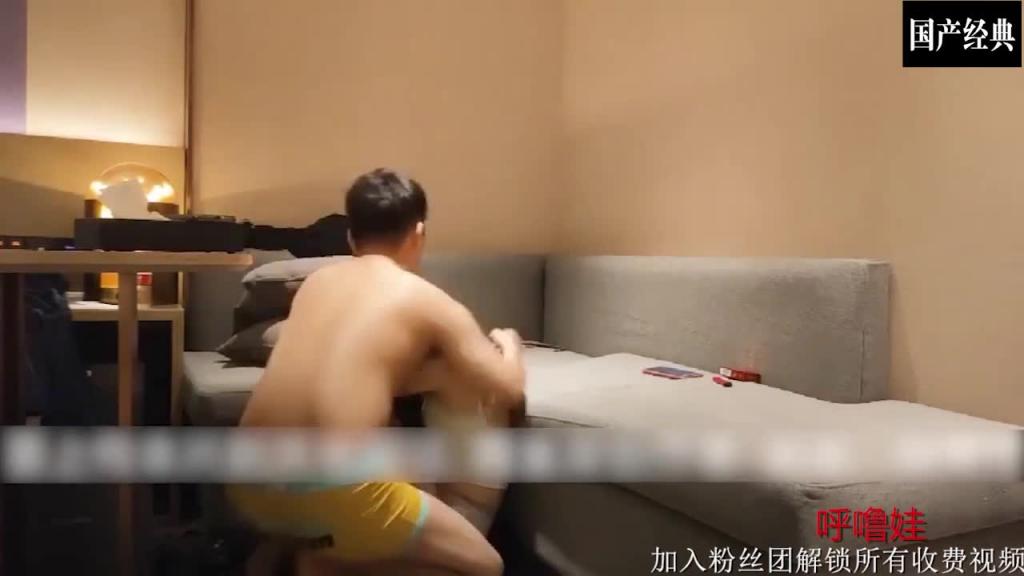 网聊的小少妇 开始很抗拒 强行拔掉裤子强推 上部 预览截图 6
