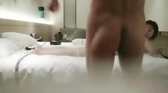 勐插萌妹妹白袜黑渔网袜! 预览截图 7