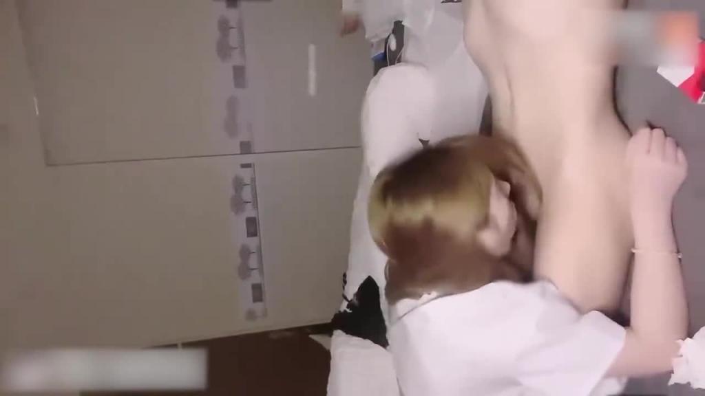 童颜巨乳少女专属口交啪啪私姐 预览截图 11