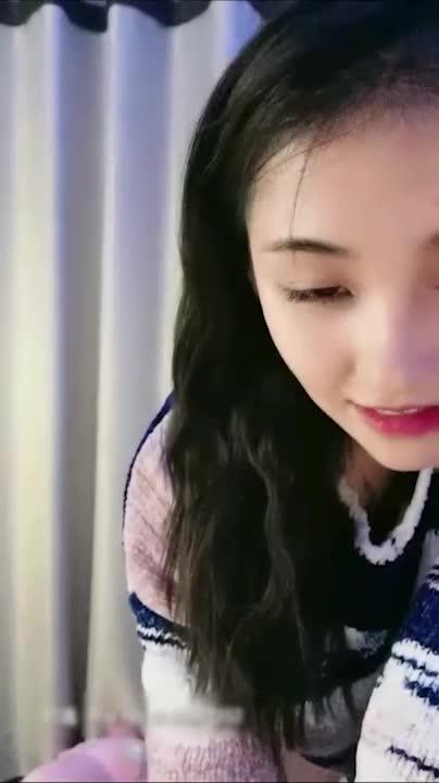 【学妹下海】脱离了大哥的禁锢,妹子单飞做主播大秀 预览截图 10