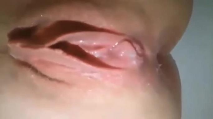 抖音网红被榜一大哥用钞能力征服,4p操到胡言乱语 预览截图 11