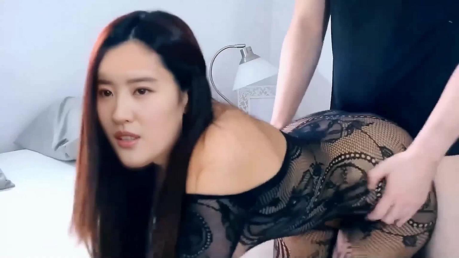 刘亦菲黑屌爆操 预览截图 2