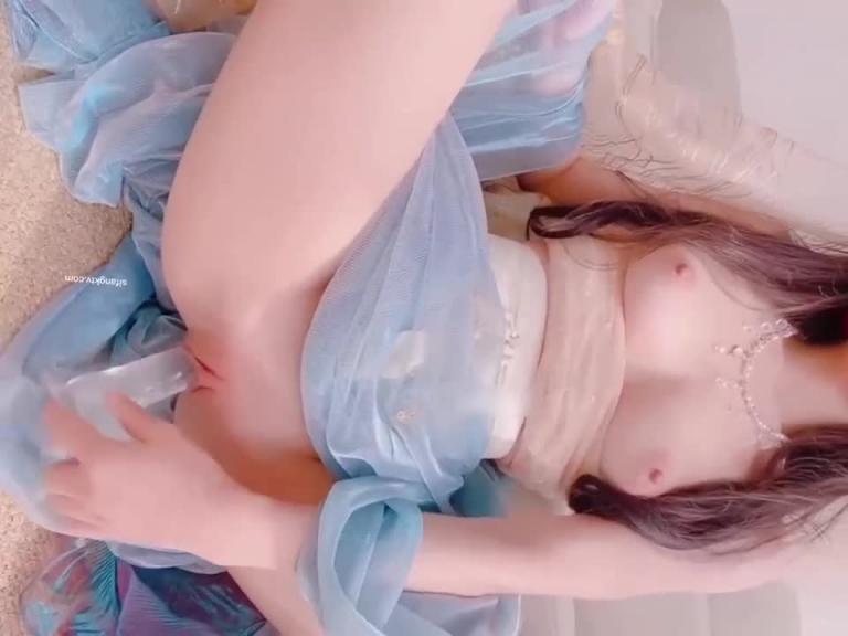 极品白虎尤物【芋圆呀呀】完美身材 速插淫语 预览截图 8