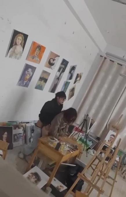 山东烟台画室学生激情啪啪 预览截图 4