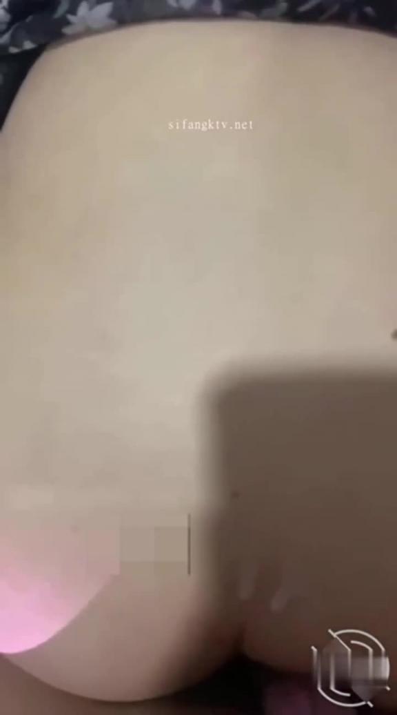 【湖南永州母子乱伦】骚妈的穴永远是最温暖的,傻儿子半夜偷偷的后入操妈妈 预览截图 10