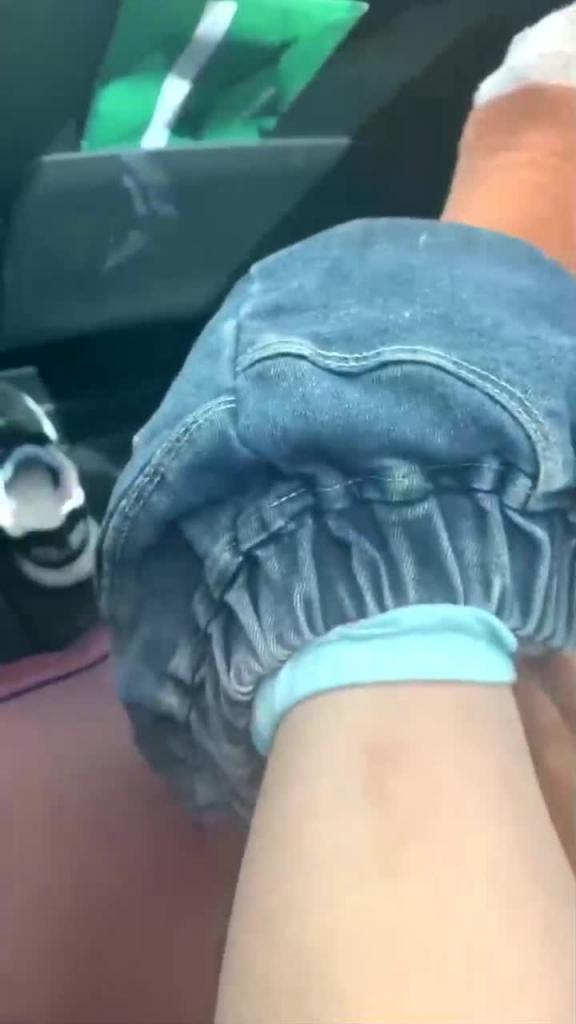 【玩爆萝莉】诱奸调教小学妹!稚嫩粉逼喷水内射无所不能,小可爱们被玩坏了 预览截图 10