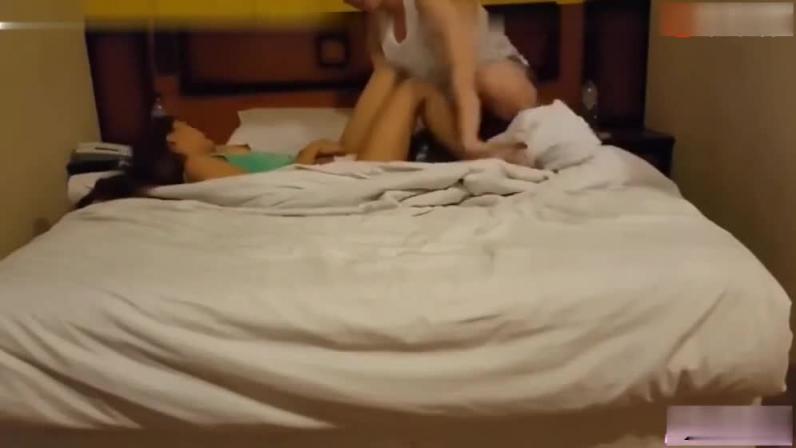 武汉兄妹乱伦事件，被变态大哥按着强操 预览截图 9