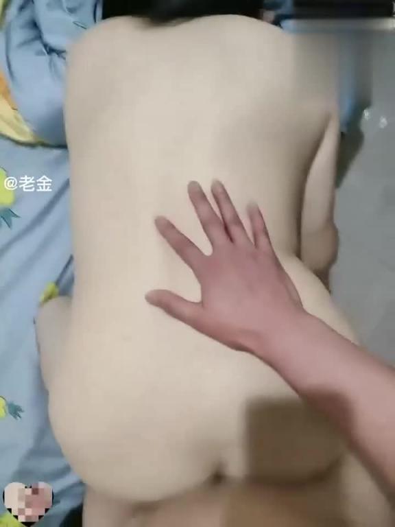 唐山母子乱伦真实趁父亲早晨刚上班走儿子迫不及待要操妈妈 预览截图 6