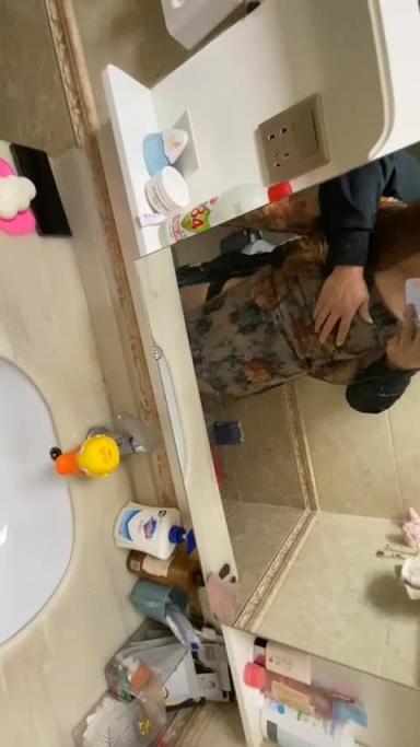趁老婆不在家大姨子主动勾引我操她骚穴 预览截图 2