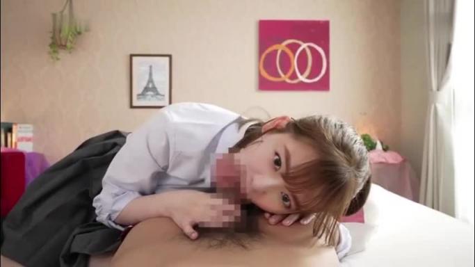韩国明星少女【裴珠泫】丝袜制服 预览截图 4