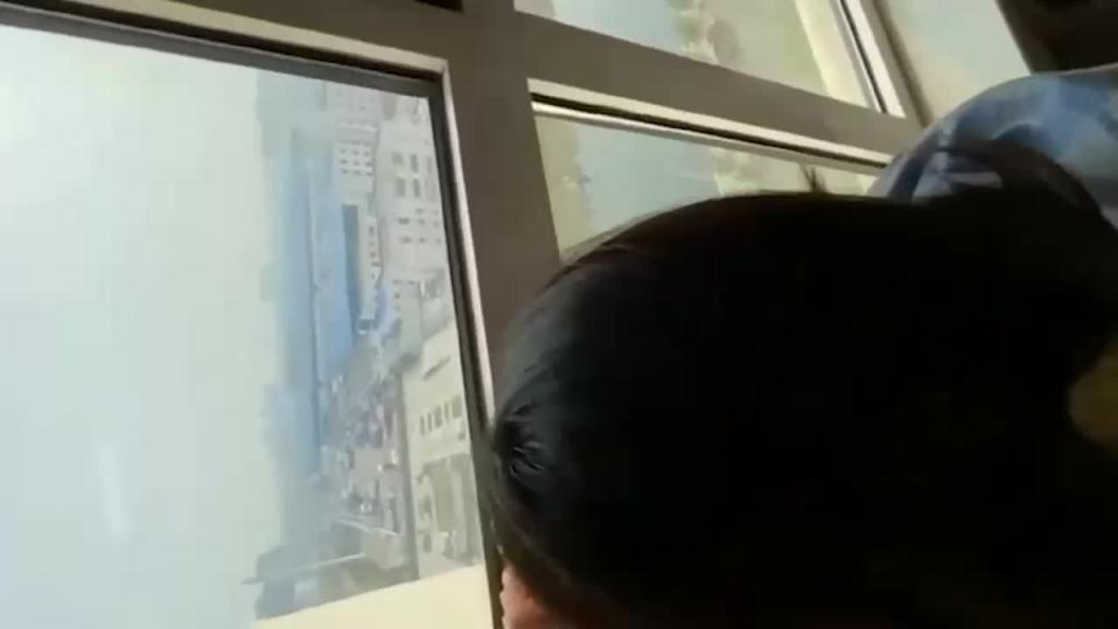 长沙学院[胡玲丽]性爱视频惨遭男友分享 预览截图 2