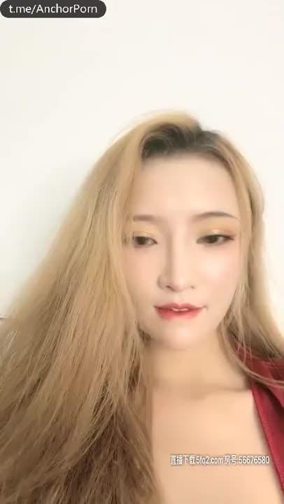 性感小姐姐直播自慰秀～一个人在家这么孤单当然要双管齐下前后门都玩～ 预览截图 7