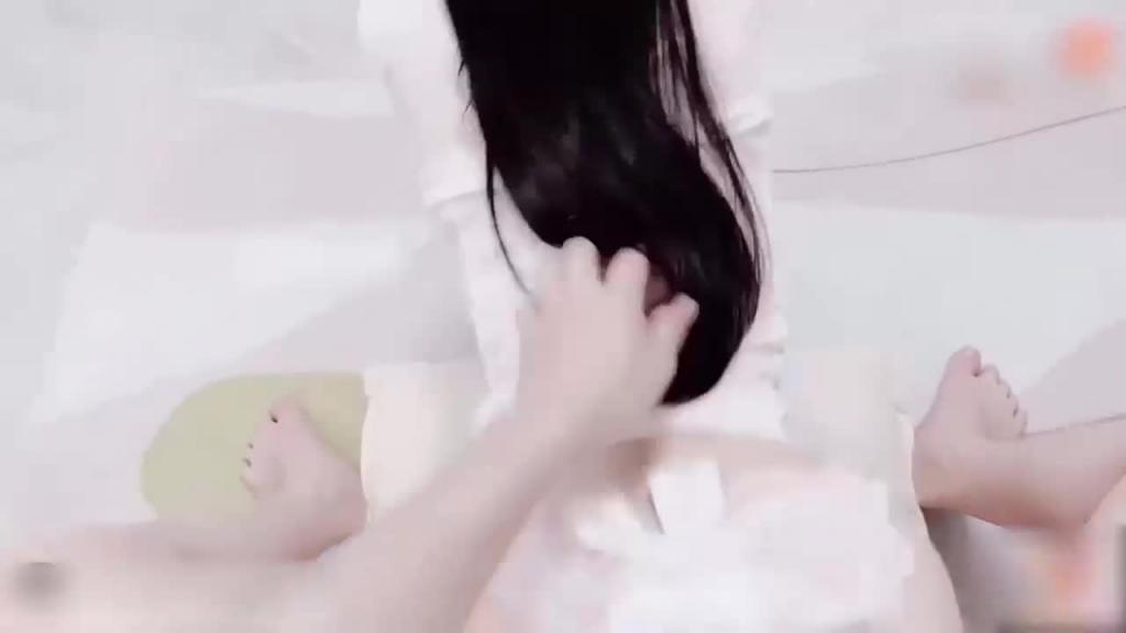 天花板级别小萝莉粉色情人不一样的吃鸡 预览截图 10
