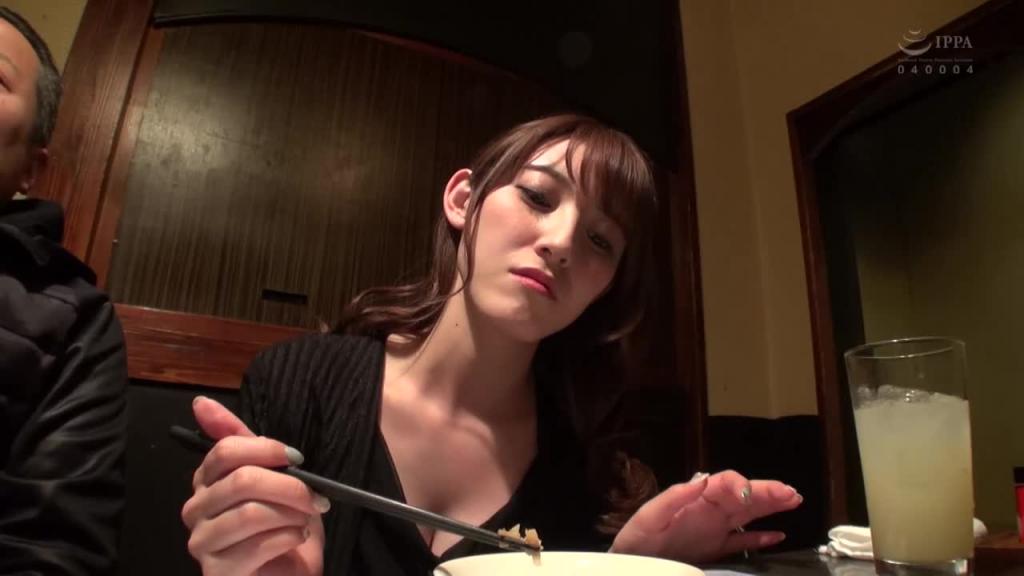 让森泽佳奈真正醉酒的喝整天AV档案! CESD-900 预览截图 2