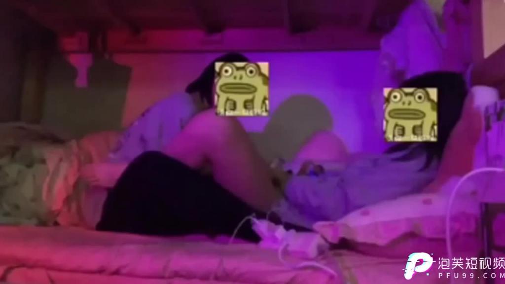 极品稀缺高中女同泄密高中生百合恋爱日常做爱舌吻各种姿势 预览截图 1