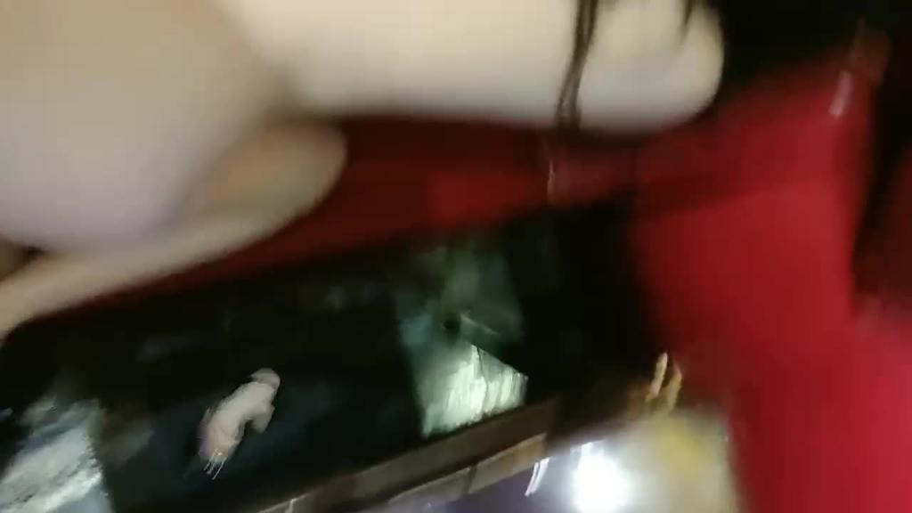 灯红酒绿淫乱KTV歌声伴着美酒 预览截图 8
