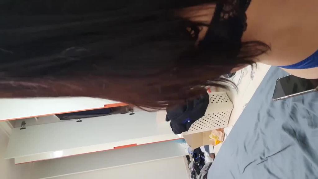 金钱诱惑美乳嫩妹回炮房做爱 一边数着钱一边后入 预览截图 11