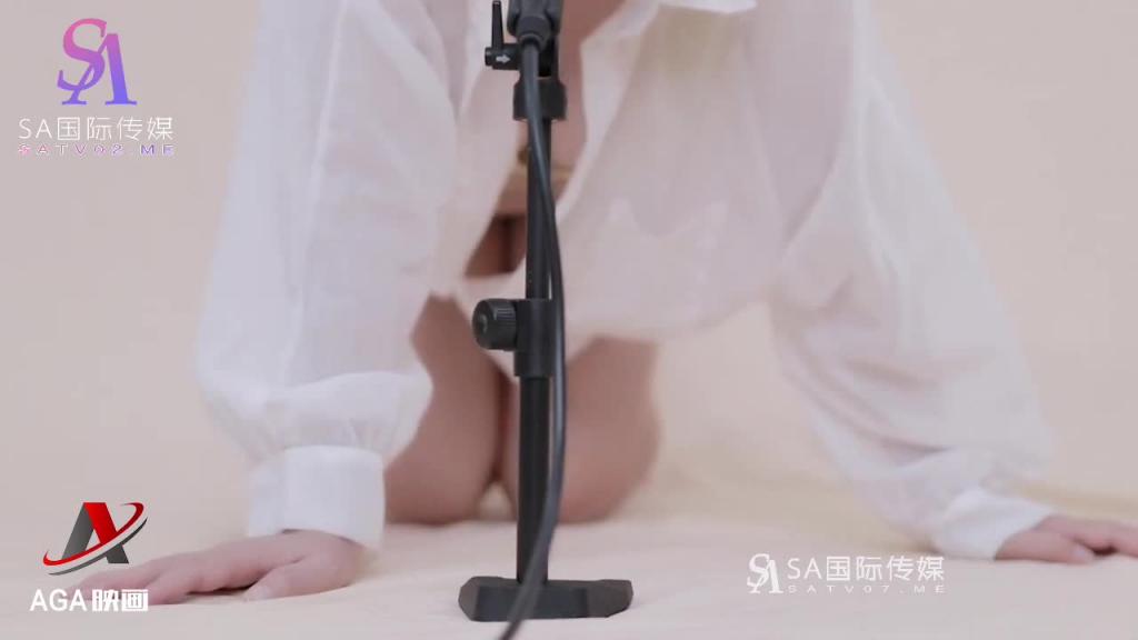 AT121-ASMR晓MI衬衣诱惑-口腔音舔耳弹舌 预览截图 2