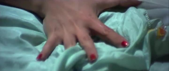[香港三级]成虫早期三级片 金瓶双艷 恬妮 成龙 预览截图 8