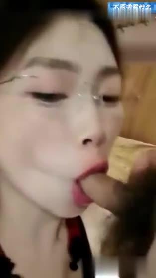 已婚女教师高潮喷尿,尿小伙一身。 预览截图 3