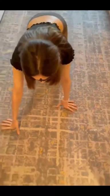 【坑闺蜜系列】被闺蜜曝光的美女空姐在深圳下班后的淫乱私生活！ 预览截图 8