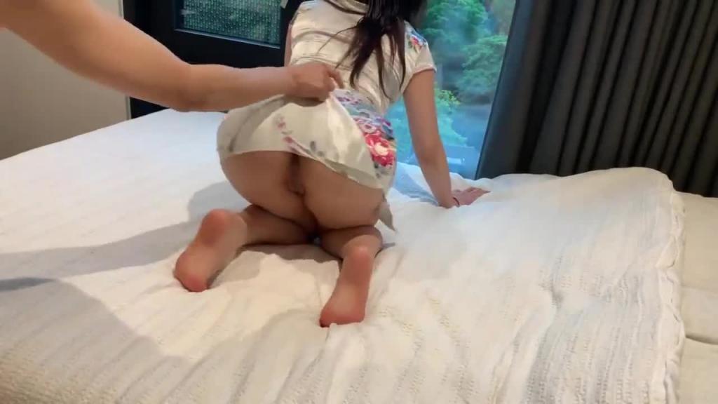 【旗袍骚妇】漂亮旗袍人妻69吃鸡啪啪在家被大鸡吧无套输出呻吟不停上位骑乘很疯狂后入冲刺内射 预览截图 1