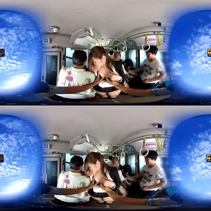 VR 痴汉集团巴士干砲 VR版 ~OL・学生妹篇~ 佳苗瑠华 花咲一杏 84kmvr00287 预览截图 2