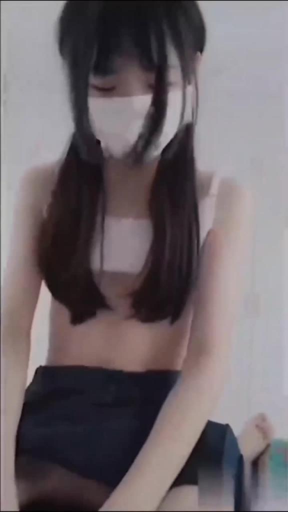 哥哥偷窥妹妹洗澡没忍住把妹妹操了 白虎嫩穴 预览截图 11