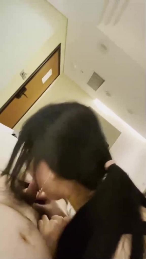 《最新吃瓜网红重磅泄密19万粉抖音网红瞒着男友有偿口交 预览截图 4