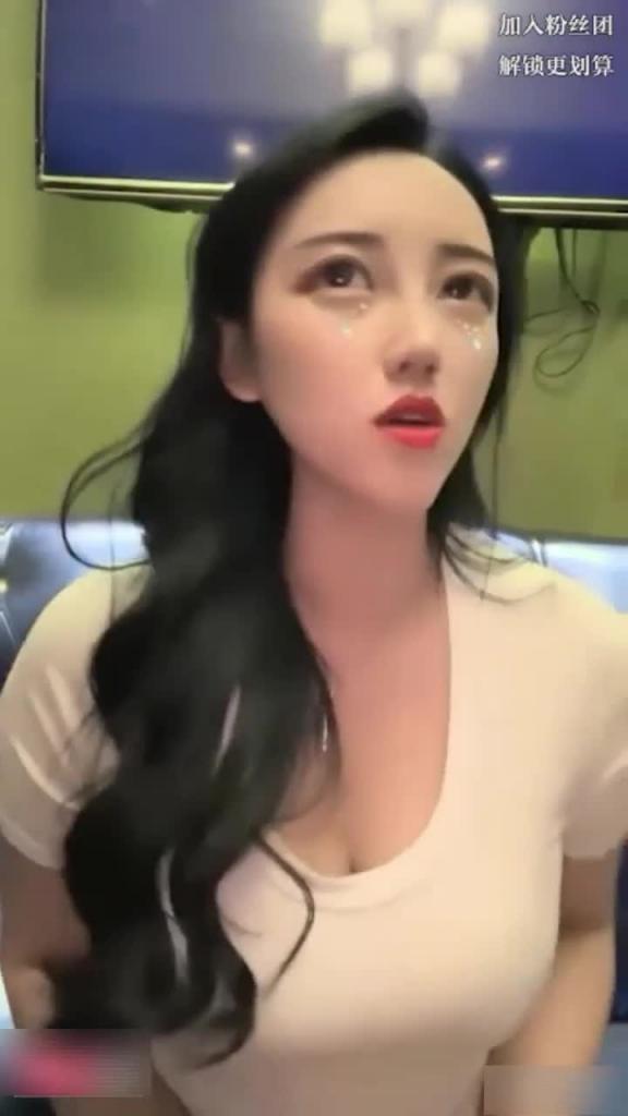 【KTV做爱】爆乳少妇勾引大哥KTV厕所做爱 预览截图 2