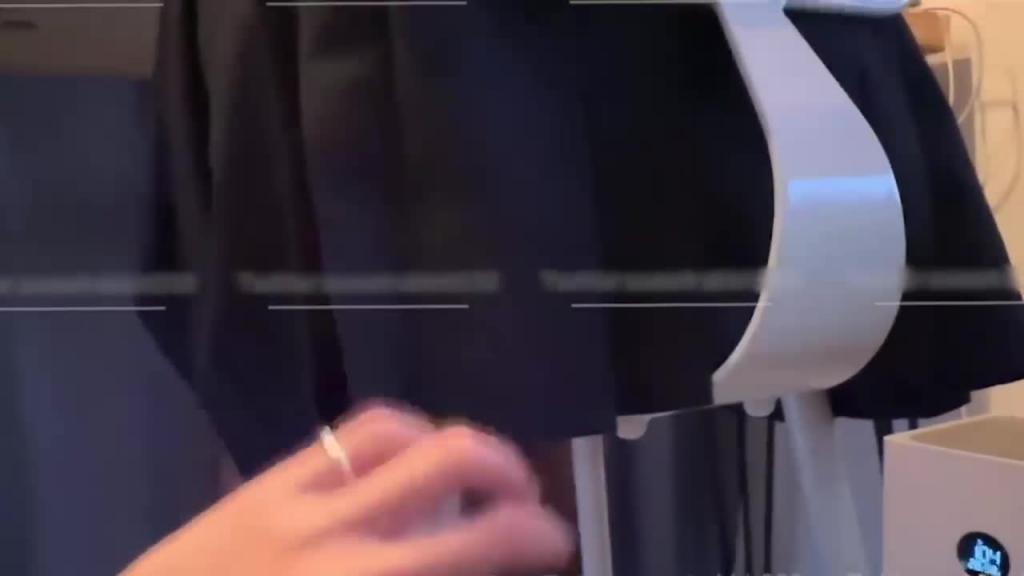 【陪玩爆料】点了个十八岁的陪玩_果然是有特殊服务_我就说单纯打游戏怎么可能2000一天_萝莉陪玩后入 预览截图 4